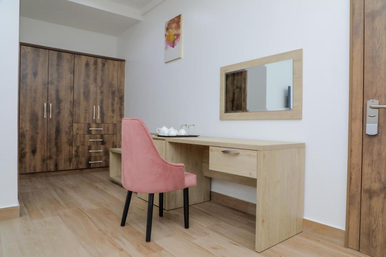 Quest Boutique Hotel Gwarinpa Kültér fotó