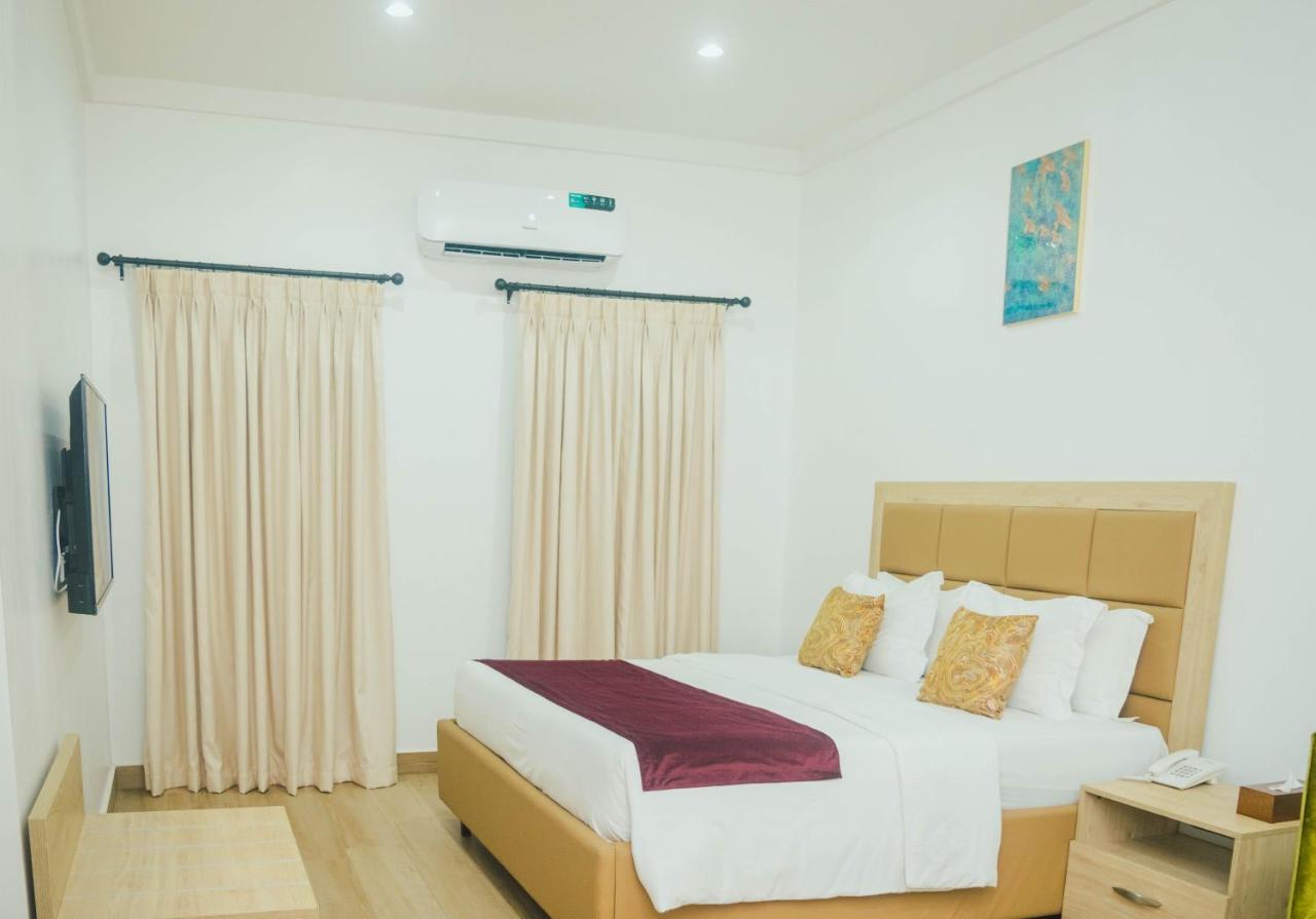 Quest Boutique Hotel Gwarinpa Kültér fotó