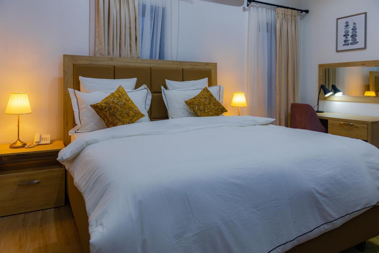 Quest Boutique Hotel Gwarinpa Kültér fotó