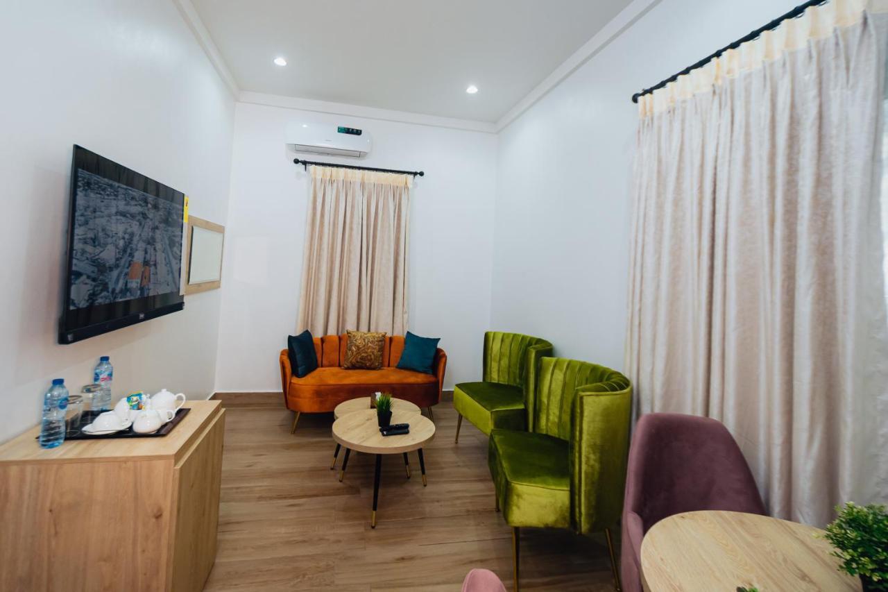 Quest Boutique Hotel Gwarinpa Kültér fotó