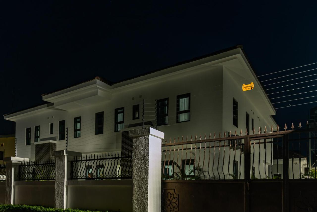 Quest Boutique Hotel Gwarinpa Kültér fotó